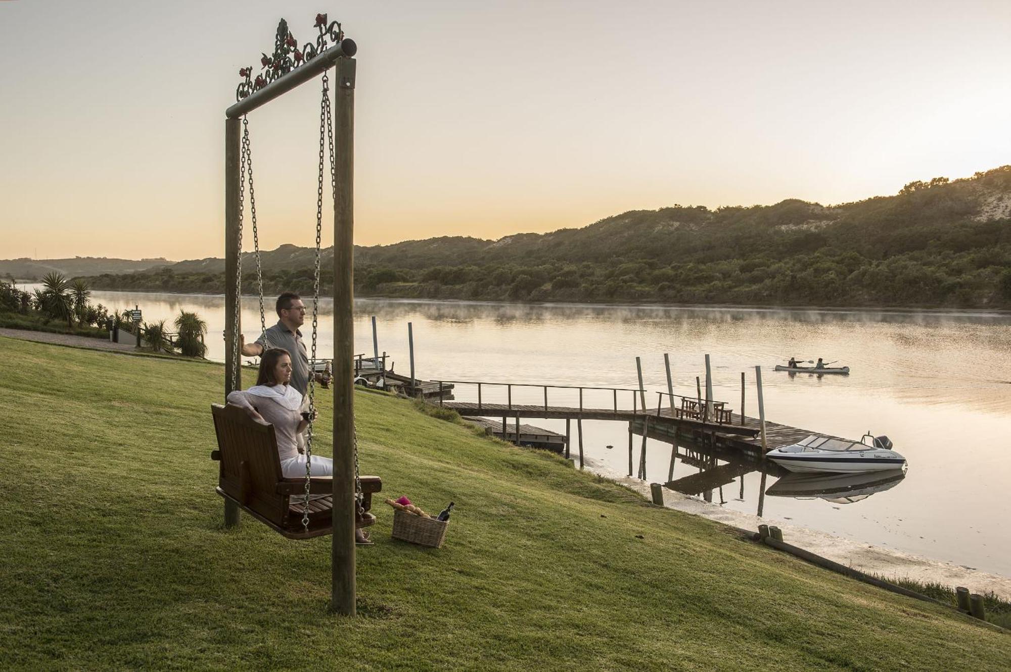Dungbeetle River Lodge โคลเชสเตอร์ ห้อง รูปภาพ