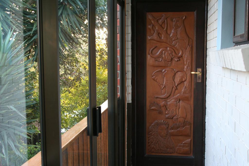 Dungbeetle River Lodge โคลเชสเตอร์ ภายนอก รูปภาพ