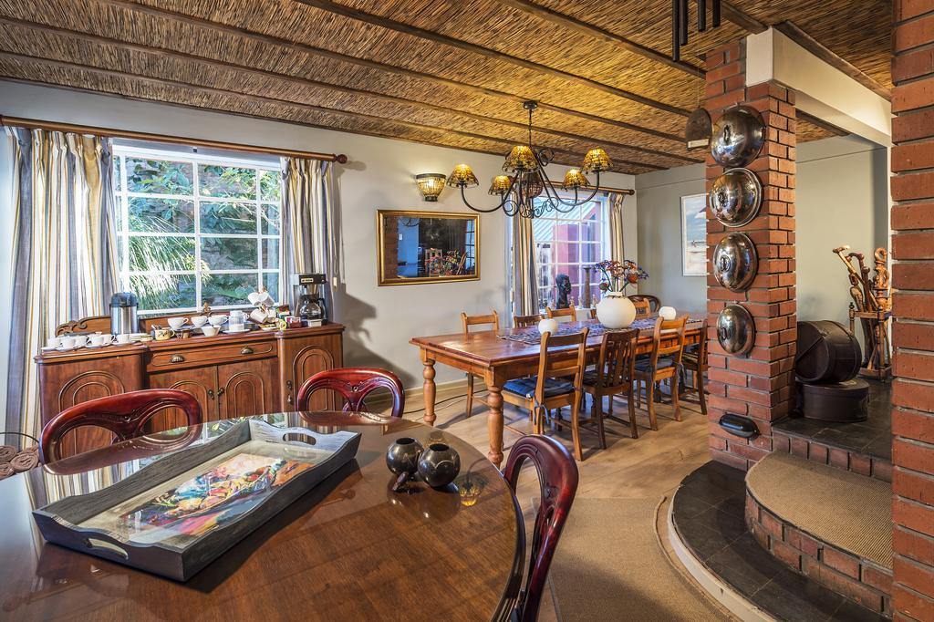 Dungbeetle River Lodge โคลเชสเตอร์ ภายนอก รูปภาพ