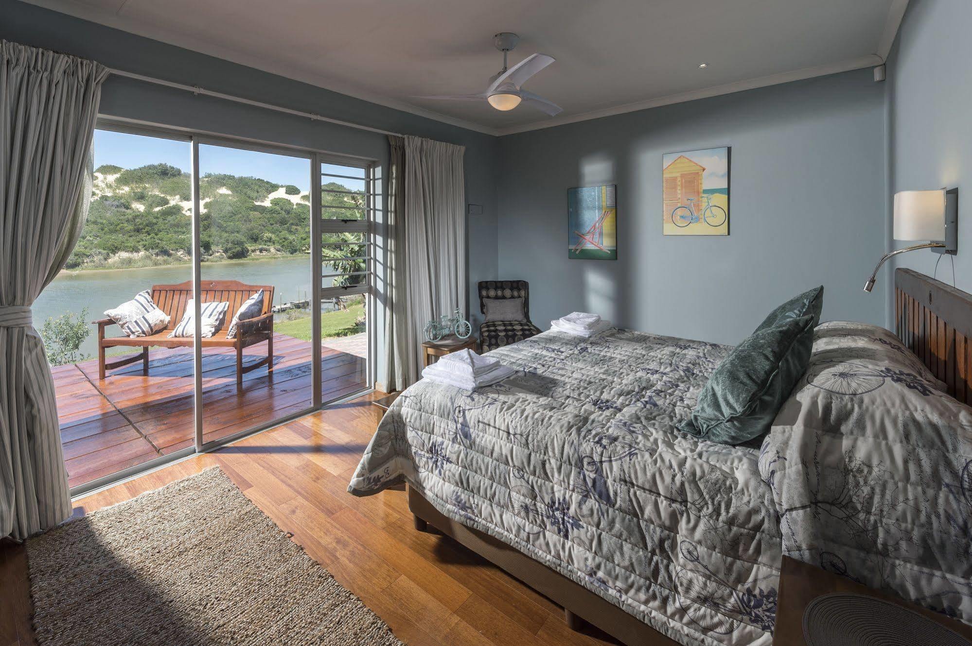 Dungbeetle River Lodge โคลเชสเตอร์ ภายนอก รูปภาพ